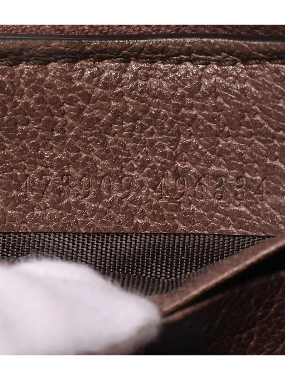 Gucci Zip Around Wallet GG Supreme